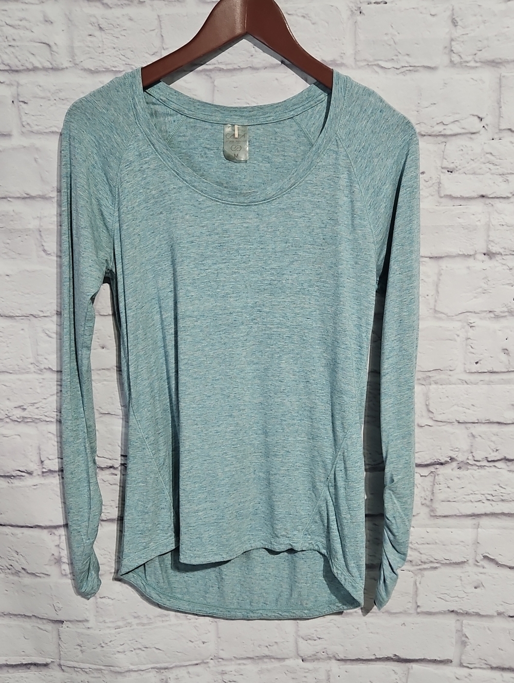 CALIA by Carrie Underwood Heathered Light Blue Long Sleeve Scoop Neck Top